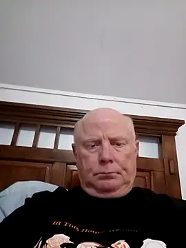 Snapshot of bigspike1960 chatting on October 28, 8:50 am bigspike1960 online show from October 28, 8:50 am