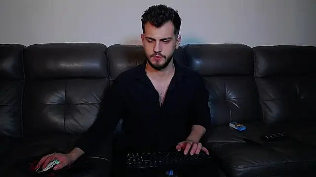 CrazyDom1 online show from March 8, 1:03 am