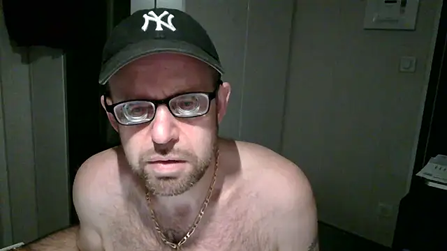 FABIOGLASSES online show from September 8, 9:47 pm