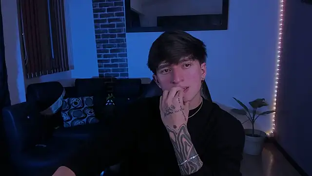 Thomass clark online show from February 18, 1:04 am