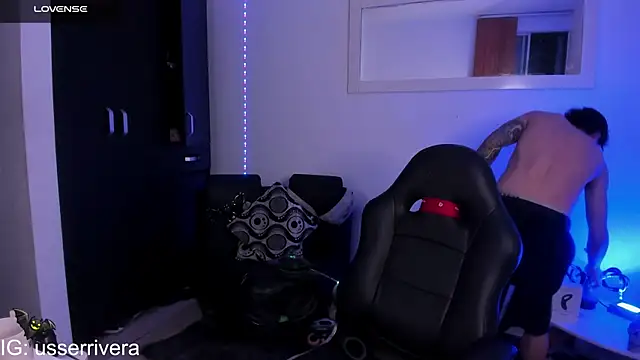 Thomass clark online show from February 2, 1:34 am