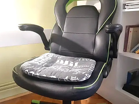 feathersify online show from January 19, 9:33 am