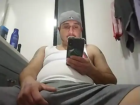 Snapshot of thickcocklatino chatting on January 16, 1:04 pm thickcocklatino online show from January 16, 1:04 pm
