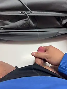 buri232 online show from December 3, 3:07 pm