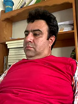 EmilianoGt online show from October 10, 6:02 pm