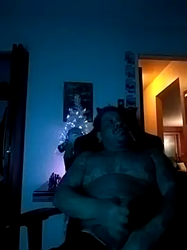 yellowwetfox online show from December 22, 2:28 am