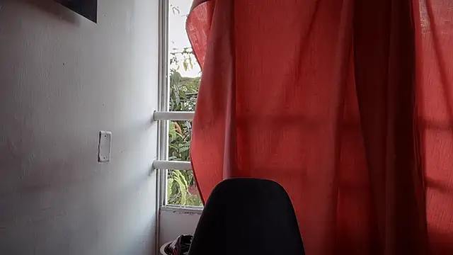 romeolovedark online show from December 17, 9:43 pm