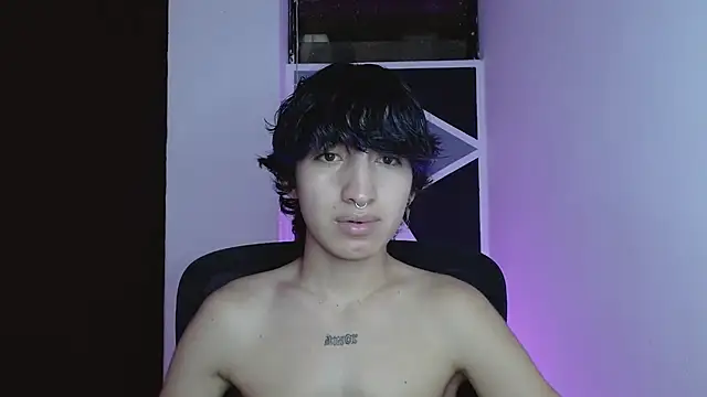 littlextreme online show from February 9, 5:23 am