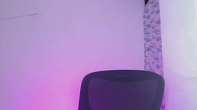 littlextreme online show from February 22, 2:39 am