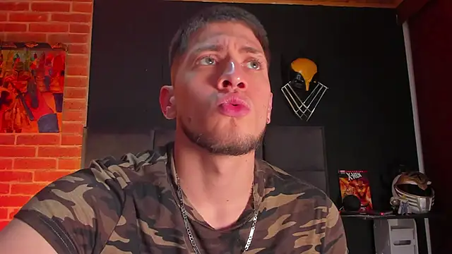 Snapshot of SebastianMaximoff chatting on February 11, 3:18 pm SebastianMaximoff online show from February 11, 3:18 pm