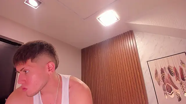 Snapshot of SebastianMaximoff chatting on December 14, 12:01 pm SebastianMaximoff online show from December 14, 12:01 pm