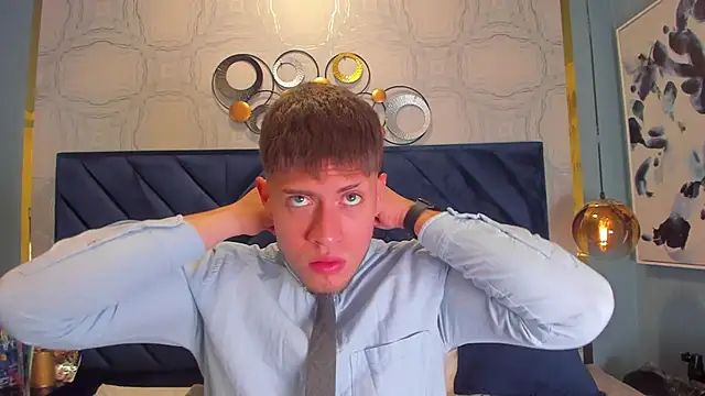 Snapshot of SebastianMaximoff chatting on December 29, 12:01 pm SebastianMaximoff online show from December 29, 12:01 pm