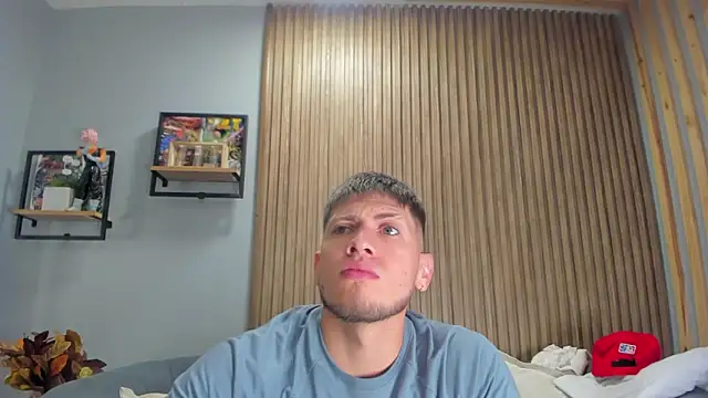 Snapshot of SebastianMaximoff chatting on December 6, 11:54 am SebastianMaximoff online show from December 6, 11:54 am