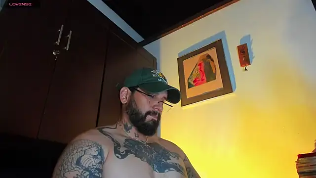 CamiloGray  online show from April 15, 3:23 pm