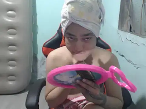 itsmacky4u online show from November 14, 5:36 pm