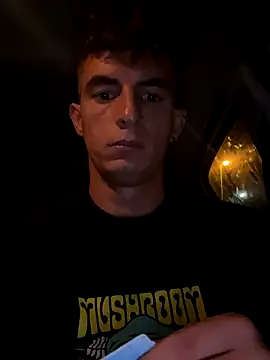 alessandro893000 online show from October 2, 10:36 pm