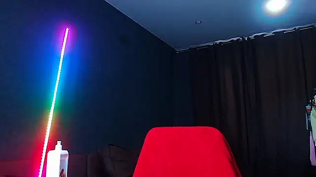 muscularjohnforuX online show from November 20, 8:35 am