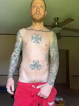 Mackwood89 online show from May 28, 4:38 pm