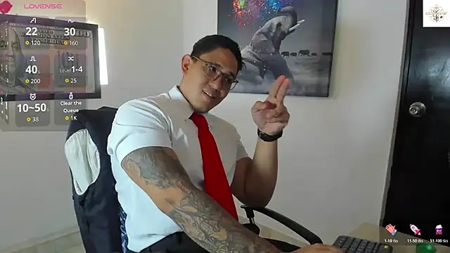 Colton Massif online show from October 21, 7:17 pm