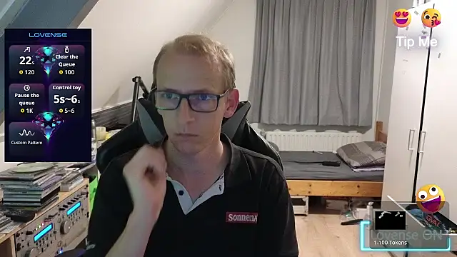 Snapshot of sexmenlion chatting on September 20, 8:20 pm sexmenlion online show from September 20, 8:20 pm