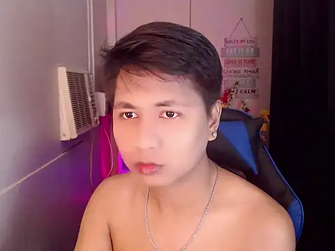 khael moreno online show from November 18, 12:47 am