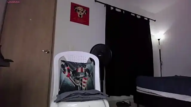 Cloudy pigDude online show from March 1, 7:30 am