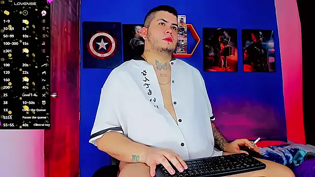 Snapshot of Thomas_chubbyxhot chatting on September 28, 2:09 am Thomas chubbyxhot online show from September 28, 2:09 am