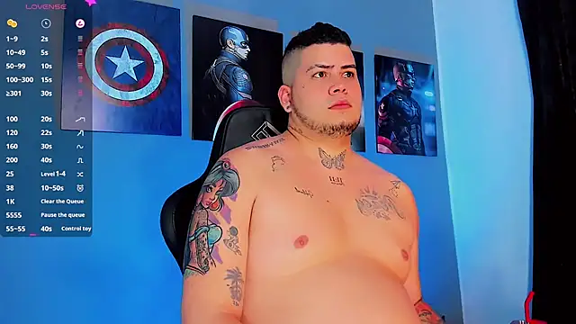 Snapshot of Thomas_chubbyxhot chatting on January 25, 8:42 pm Thomas chubbyxhot online show from January 25, 8:42 pm
