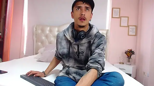 ryan maxy online show from February 12, 1:27 pm