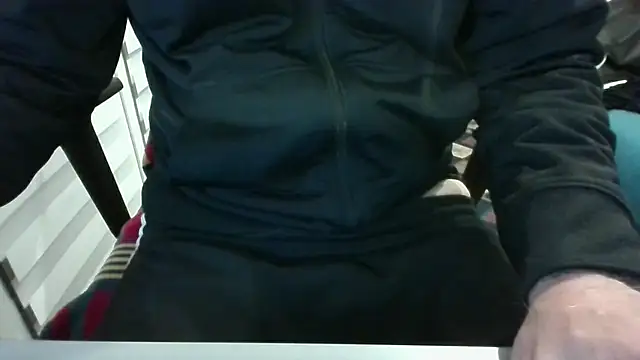 Snapshot of alessexxx24 chatting on October 7, 11:20 pm alessexxx24 online show from October 7, 11:20 pm