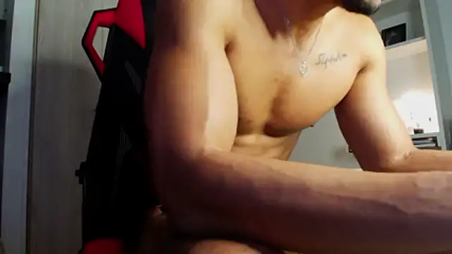 Robyn Miller online show from December 3, 2:39 am