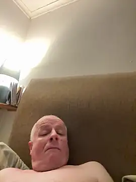 Snapshot of locallad88 chatting on January 22, 11:53 pm locallad88 online show from January 22, 11:53 pm