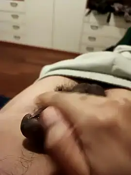 PepeCharlie27 online show from February 26, 11:17 pm