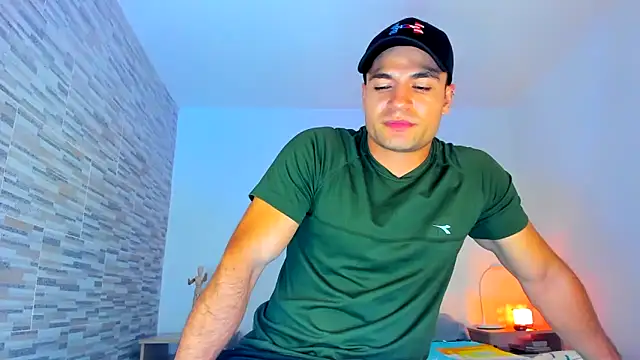 Snapshot of nicolas_herrera chatting on February 6, 2:55 am nicolas herrera online show from February 6, 2:55 am