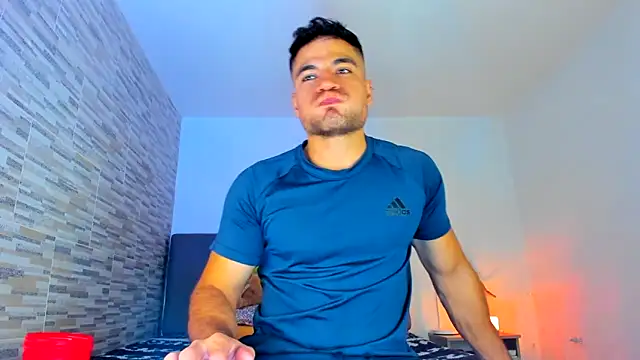 Snapshot of nicolas_herrera chatting on January 17, 1:15 am nicolas herrera online show from January 17, 1:15 am