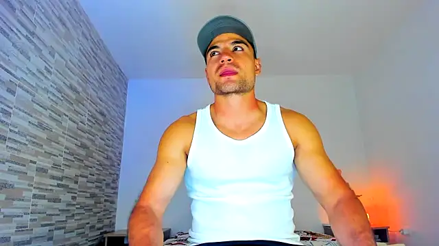 Snapshot of nicolas_herrera chatting on January 27, 2:42 am nicolas herrera online show from January 27, 2:42 am