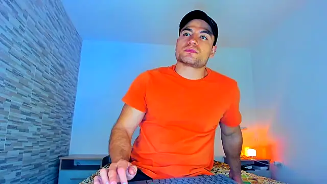 Snapshot of nicolas_herrera chatting on March 10, 1:45 am nicolas herrera online show from March 10, 1:45 am