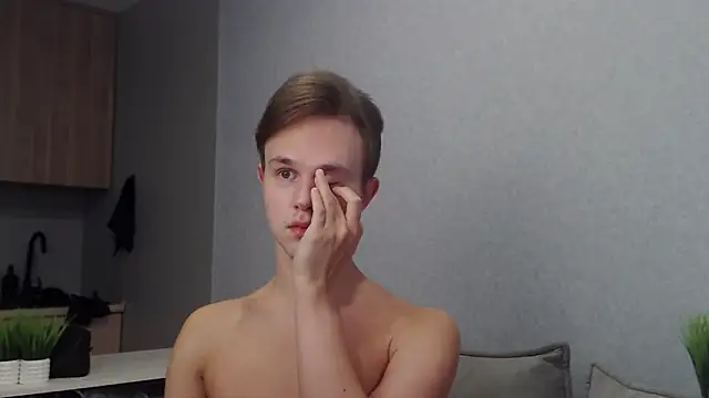 MartinMendez online show from October 19, 8:17 am