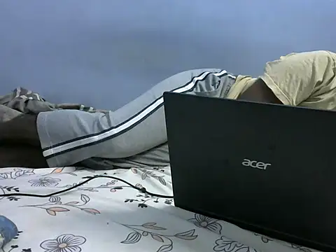 Snapshot of chennai24callboy chatting on January 7, 6:24 pm chennai24callboy online show from January 7, 6:24 pm