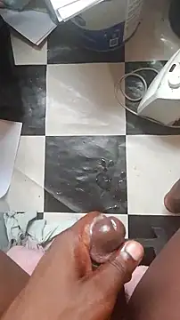 LULE37587001 online show from February 20, 6:19 am