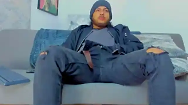 tuyo1995 online show from October 23, 3:37 pm