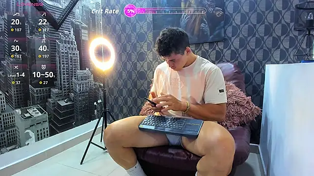 Leonsmoron online show from December 21, 2:08 am