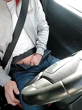 Snapshot of Xcoquinx chatting on March 22, 7:47 am Xcoquinx online show from March 22, 7:47 am