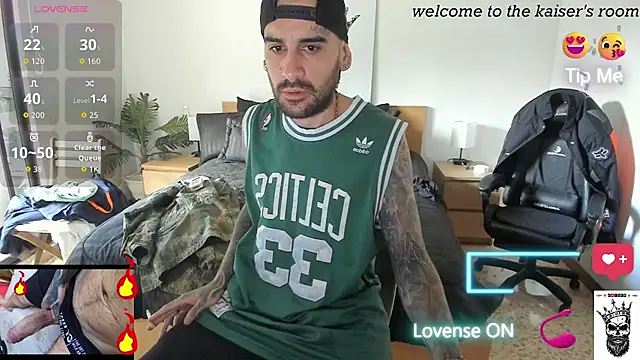 kaiser679  online show from September 10, 4:38 pm