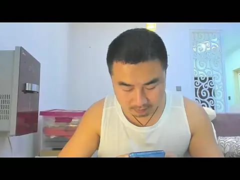 guozuo online show from April 2, 2:03 pm