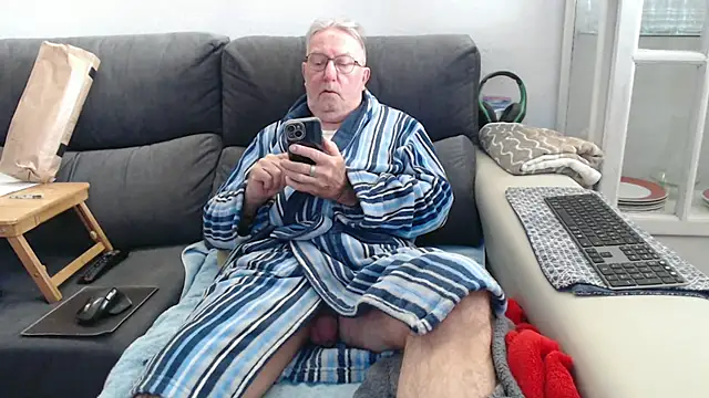 Nudelschwanz online show from March 29, 10:37 am