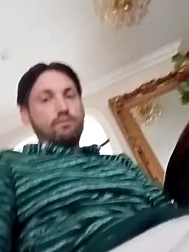 Hotboy32jr online show from October 2, 7:56 am