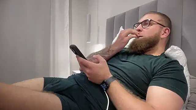 Bear bear  online show from October 10, 2:44 pm