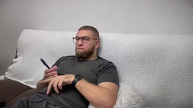 Snapshot of Bear_bear_ chatting on December 19, 7:40 pm Bear bear online show from December 19, 7:40 pm