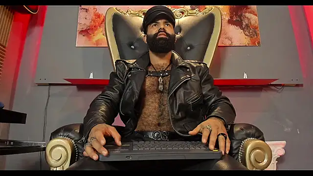Snapshot of BeardAndrew chatting on March 19, 3:09 am BeardAndrew online show from March 19, 3:09 am